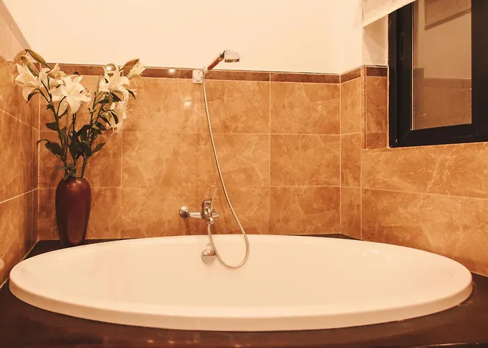 Luxury Boutique With Sea & Skyline Views St Julian Apartment San Ġiljan