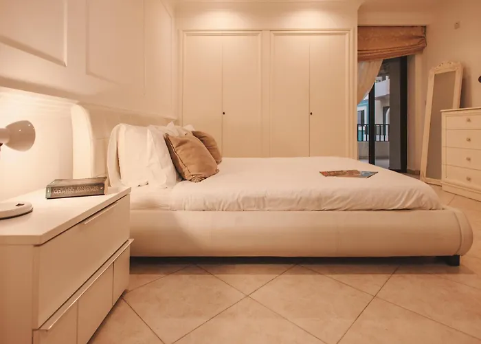 Apartment Luxury Boutique With Sea & Skyline Views St Julian San Ġiljan