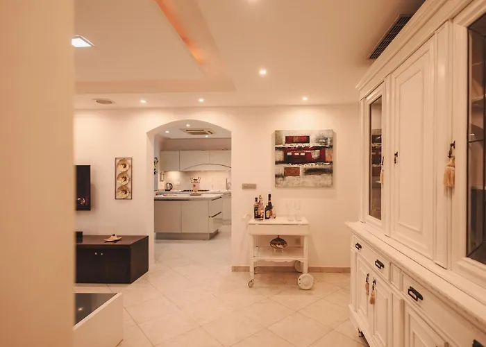 Luxury Boutique With Sea & Skyline Views St Julian San Ġiljan