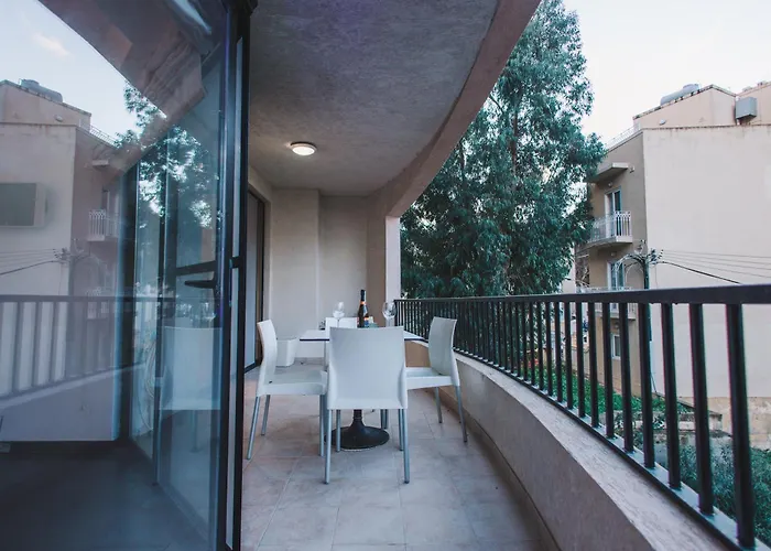 Luxury Boutique With Sea & Skyline Views St Julian San Ġiljan