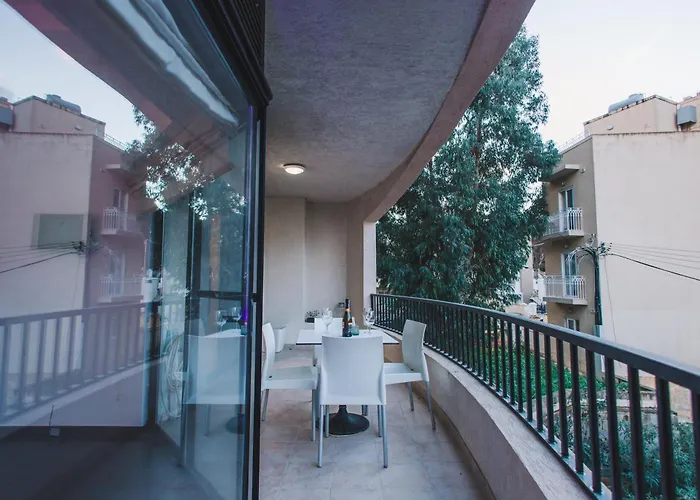 Luxury Boutique With Sea & Skyline Views St Julian شقة *