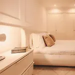 Luxury Boutique With Sea & Skyline Views St Julian Apartmán Saint Julian's