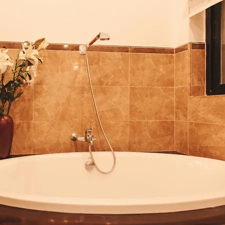 Luxury Boutique With Sea & Skyline Views St Julian Апартаменты Сент Джулианс