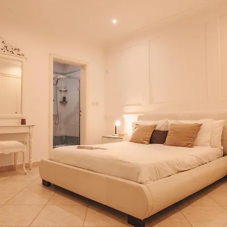 Апартаменты Luxury Boutique With Sea & Skyline Views St Julian