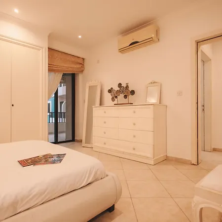 Luxury Boutique With Sea & Skyline Views St Julian * Сент Джулианс