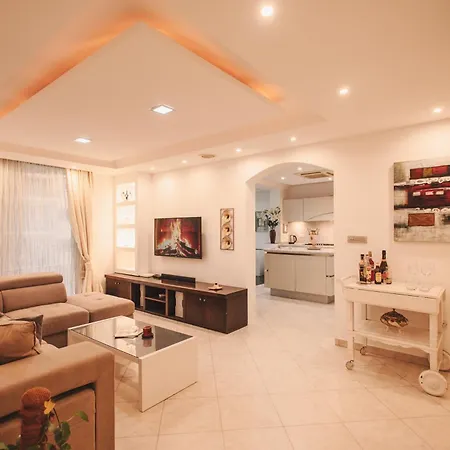 Luxury Boutique With Sea & Skyline Views St Julian * Сент Джулианс