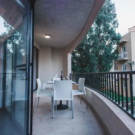 Luxury Boutique With Sea & Skyline Views St Julian Сент Джулианс