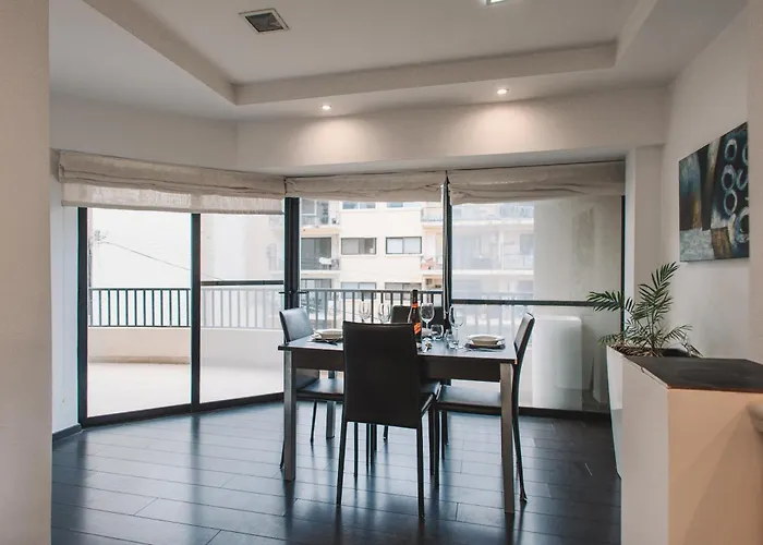 דירה Luxury Boutique With Sea & Skyline Views St Julian