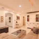 Luxury Boutique With Sea & Skyline Views St Julian
