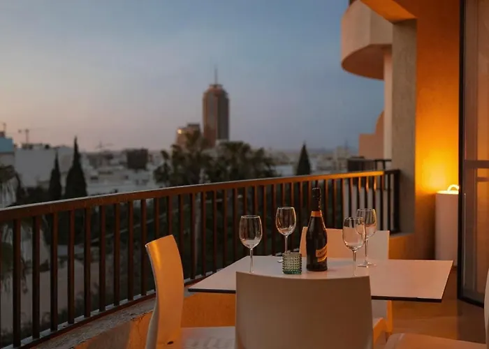 Luxury Boutique With Sea & Skyline Views St Julian Lejlighed