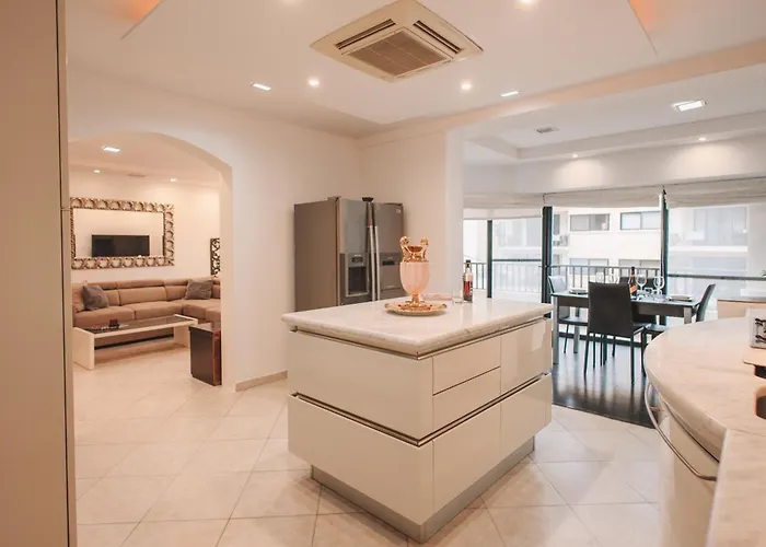 Lejlighed Luxury Boutique With Sea & Skyline Views St Julian